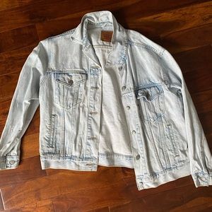 Levi’s denim jacket